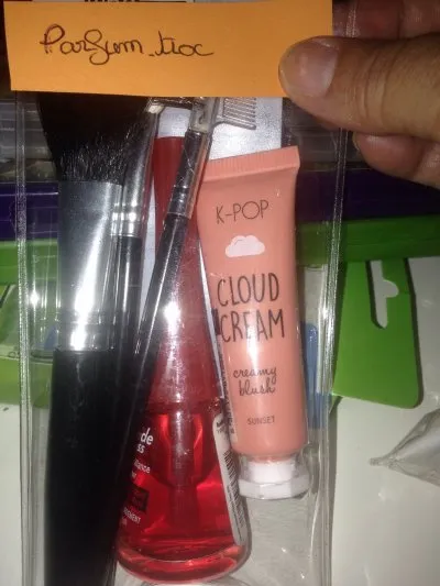 Vernis,blush et pinceaux, Bourjois