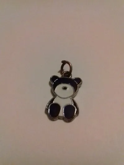 Pendentif ourson, Inconnue