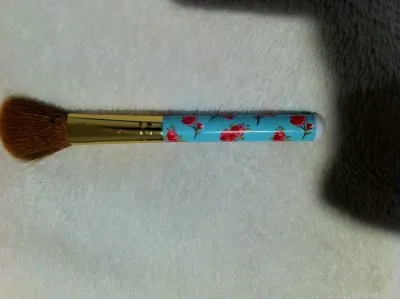 pinceau fleuri, Forever 21