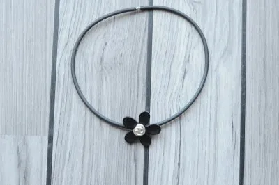 collier, Artisanale
