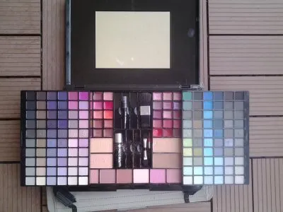 palette sur pied, Nocibé