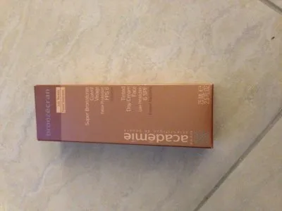 Super bronzécran cuivré, Académie scientifique de beauté