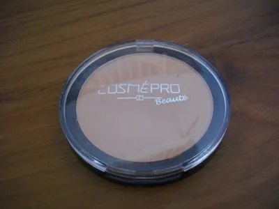Poudre compacte 3, Cosmépro