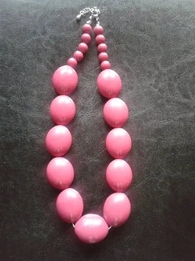 Collier, Inconnue