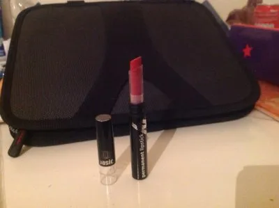 Rouge a lèvres mat, Basic