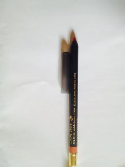 Contour lèvre, Lancôme