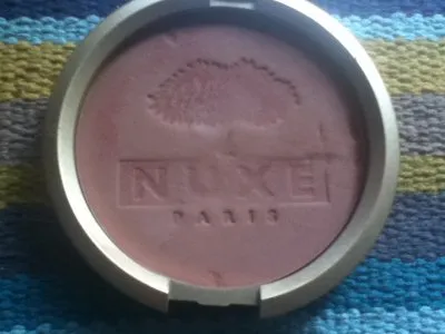 Poudre éclat prodigieux, Nuxe