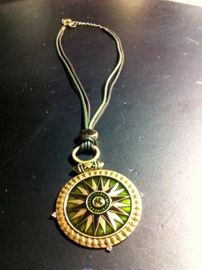 Collier, Ikita