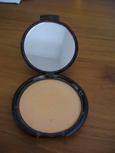 Poudre Compacte, Peggy Sage