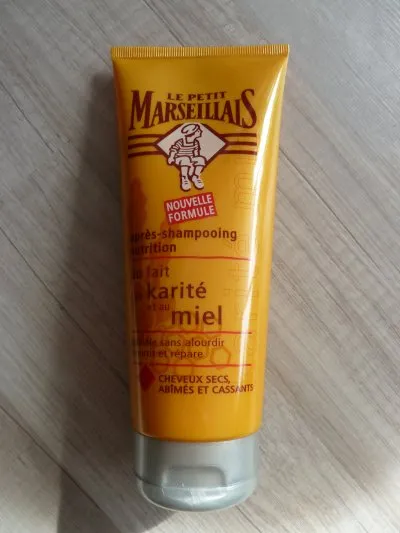 Après shampoing nutrition au lait de karité et a, Le petit marseillais