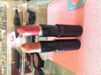Rouge a lèvre listing finish by Kate, Rimmel